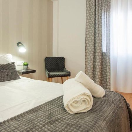 El Sueno De Carmelitas Con Parking Incluido - Apartamentos Aloha Toledo Buitenkant foto