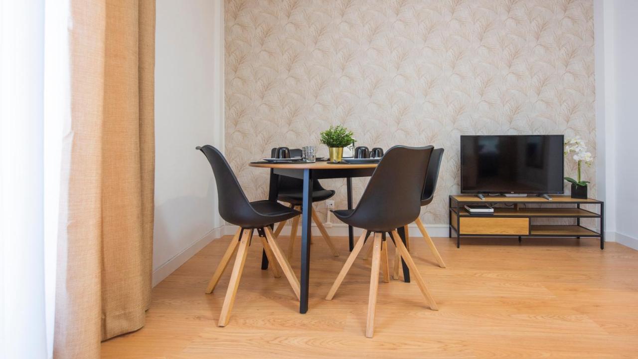 El Sueno De Carmelitas Con Parking Incluido - Apartamentos Aloha Toledo Buitenkant foto